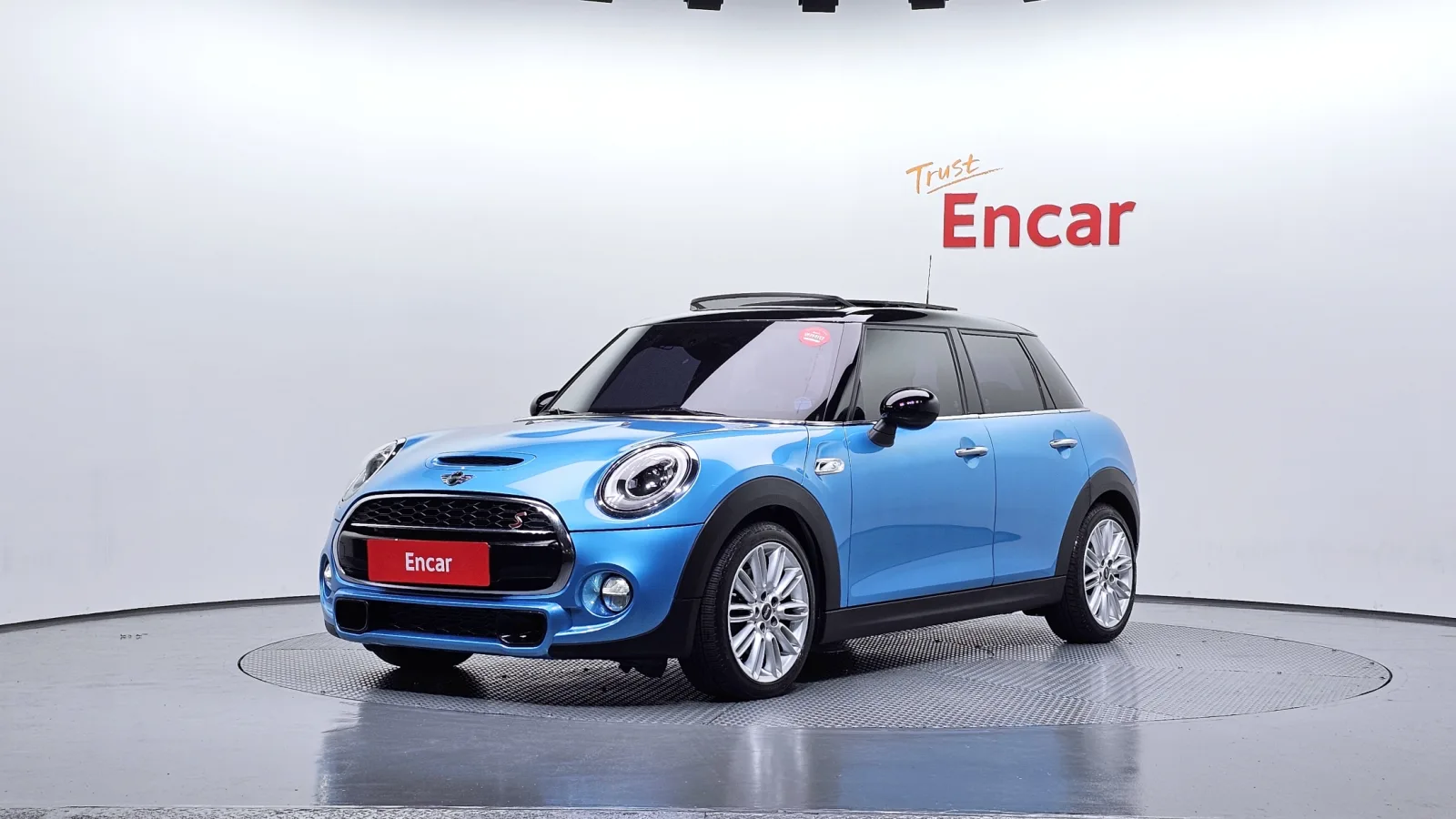 2017 MINI Cooper