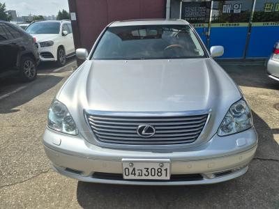 2004 Lexus LS