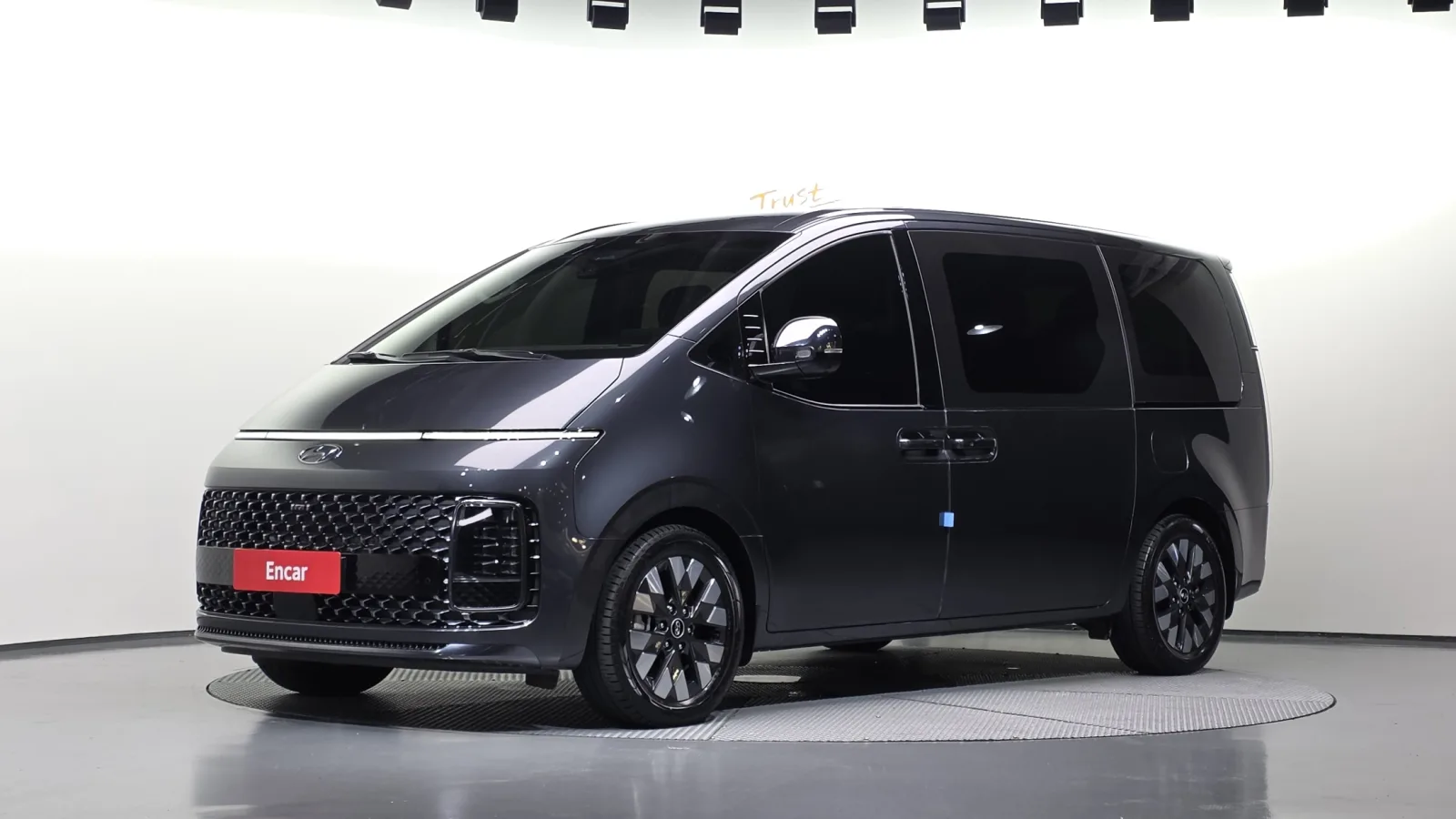 2023 Hyundai Staria