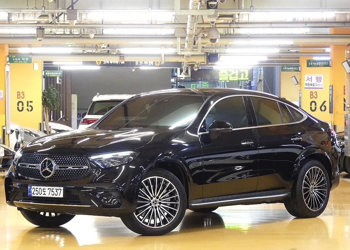 2024 Mercedes-Benz GLC-Class