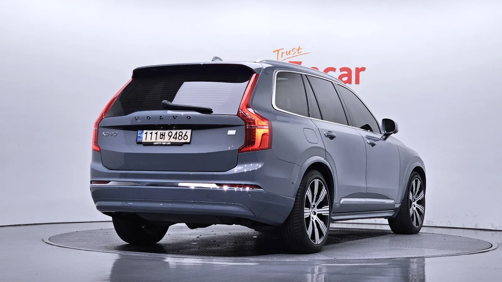2023 Volvo XC90
