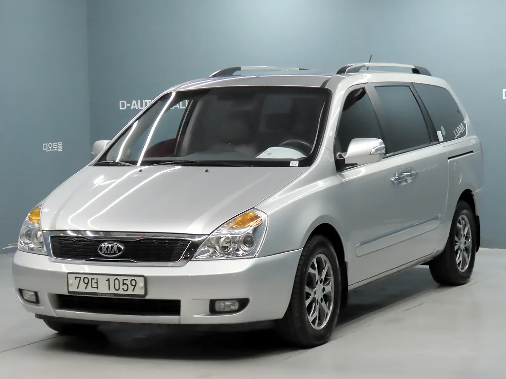 2013 Kia Carnival