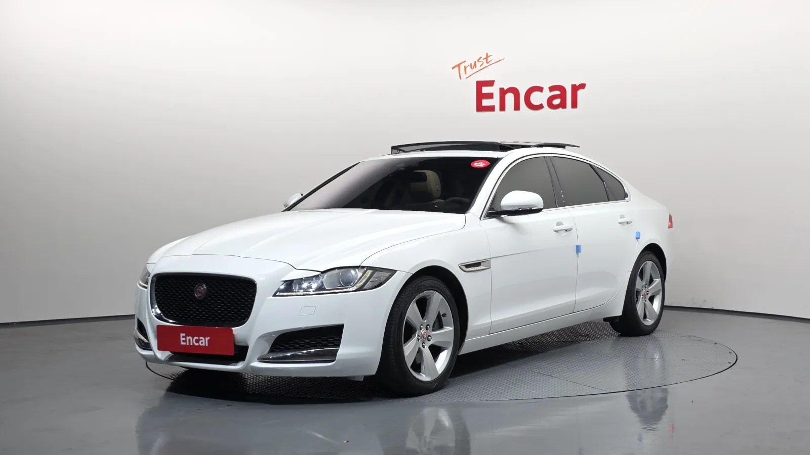 2018 Jaguar XF