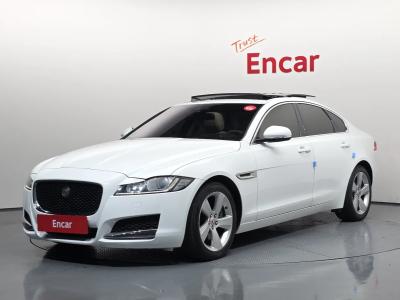 2018 Jaguar XF