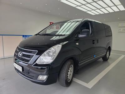 2017 Hyundai Starex