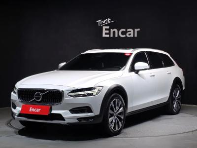 2023 Volvo V90