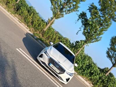 2020 Genesis G70