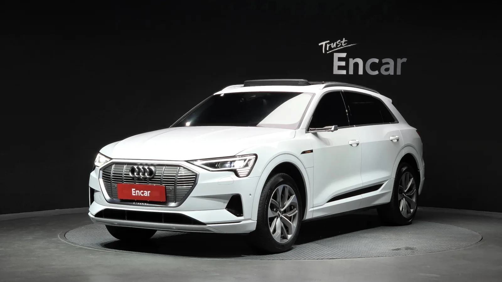 2020 Audi e-tron
