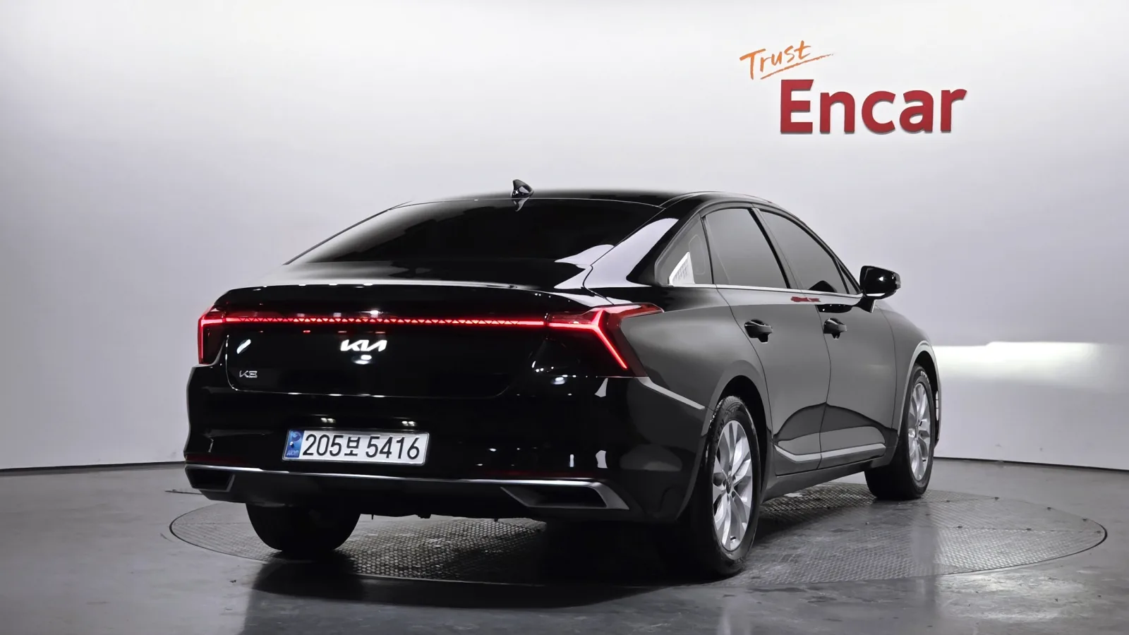 2023 Kia K8