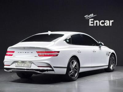 2025 Genesis G80