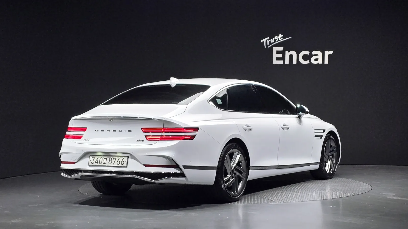 2025 Genesis G80