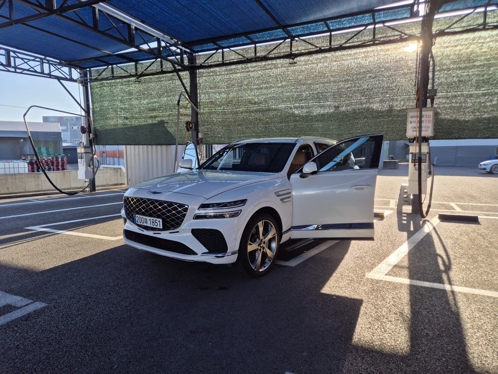 2023 Genesis GV80