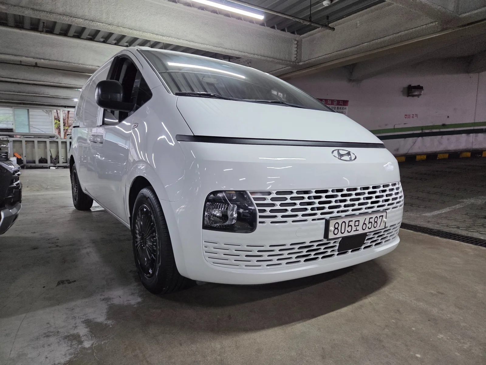 2022 Hyundai Staria