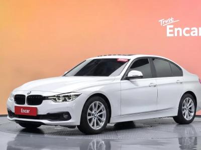 سيارة BMW الفئة الثالثة طراز 2016