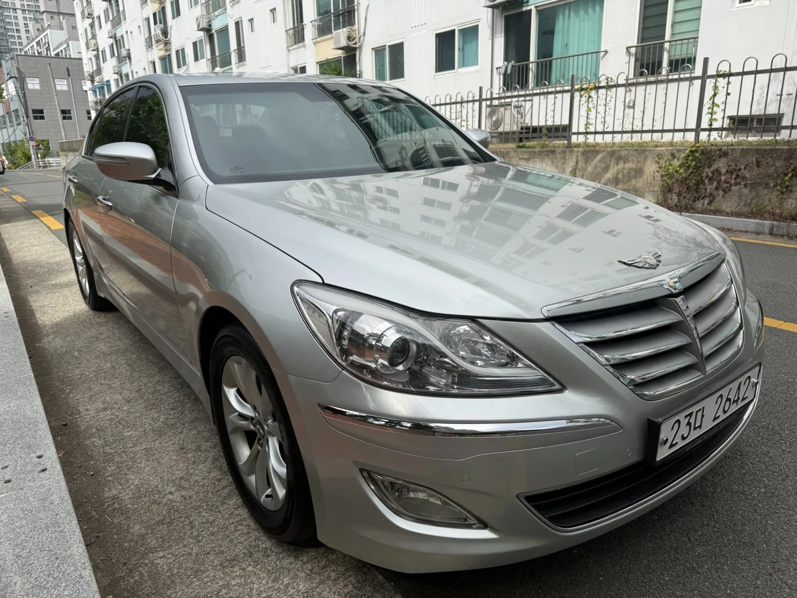 2013 Hyundai Genesis