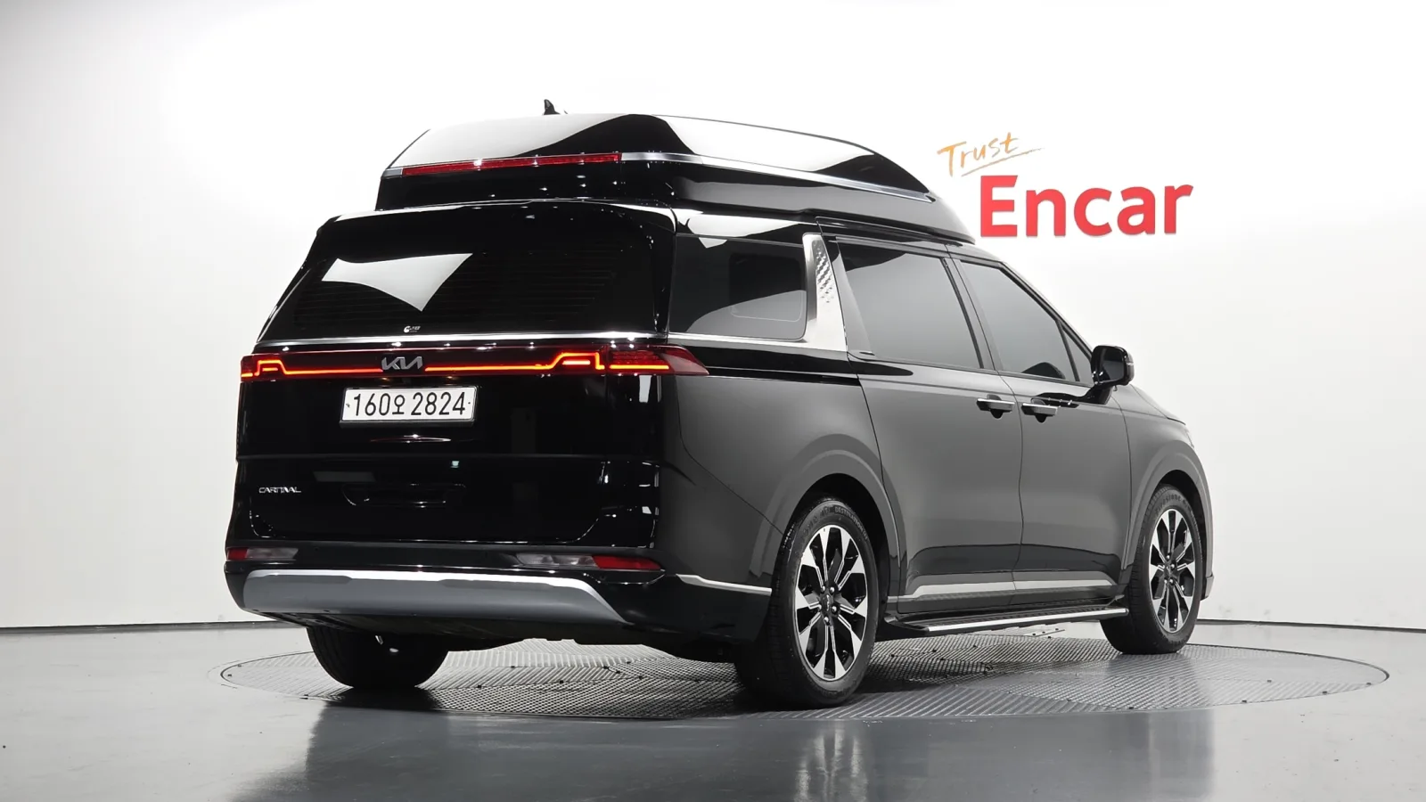 2023 Kia Carnival