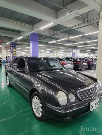 2001 Mercedes-Benz E-Class