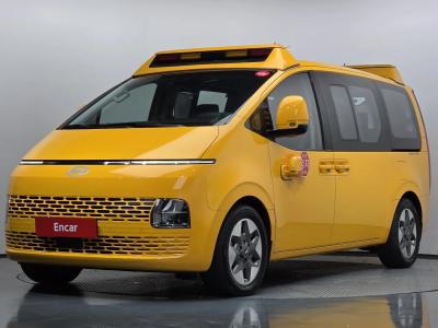 2025 Hyundai Staria