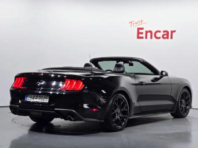 2022 Ford Mustang