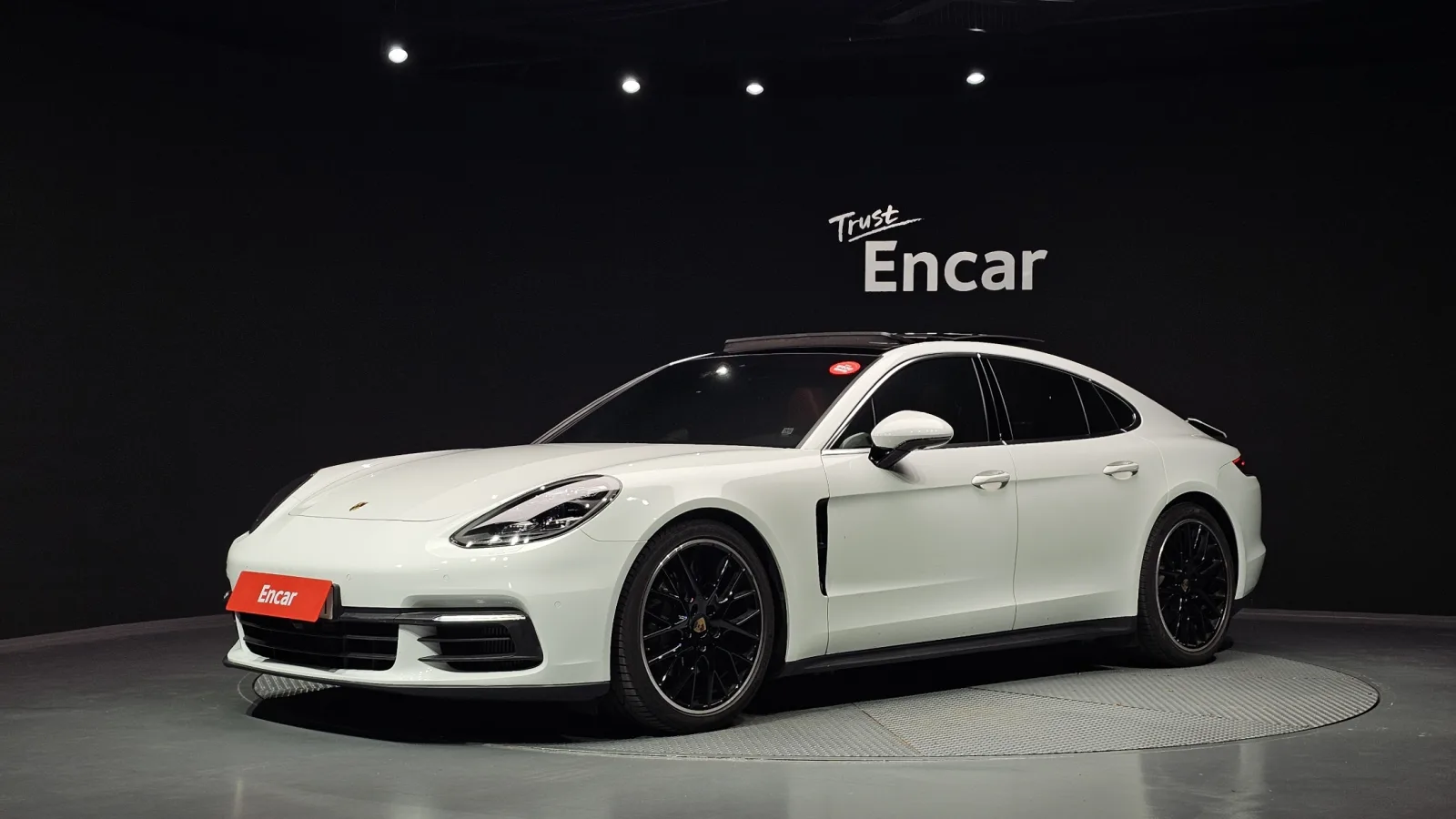 2018 Porsche Panamera