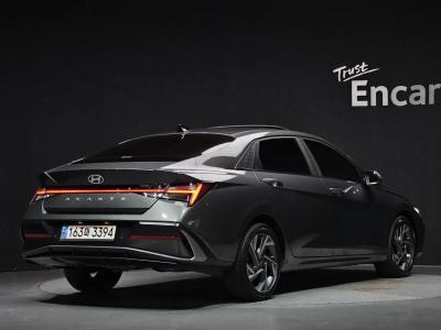 2024 Hyundai Elantra