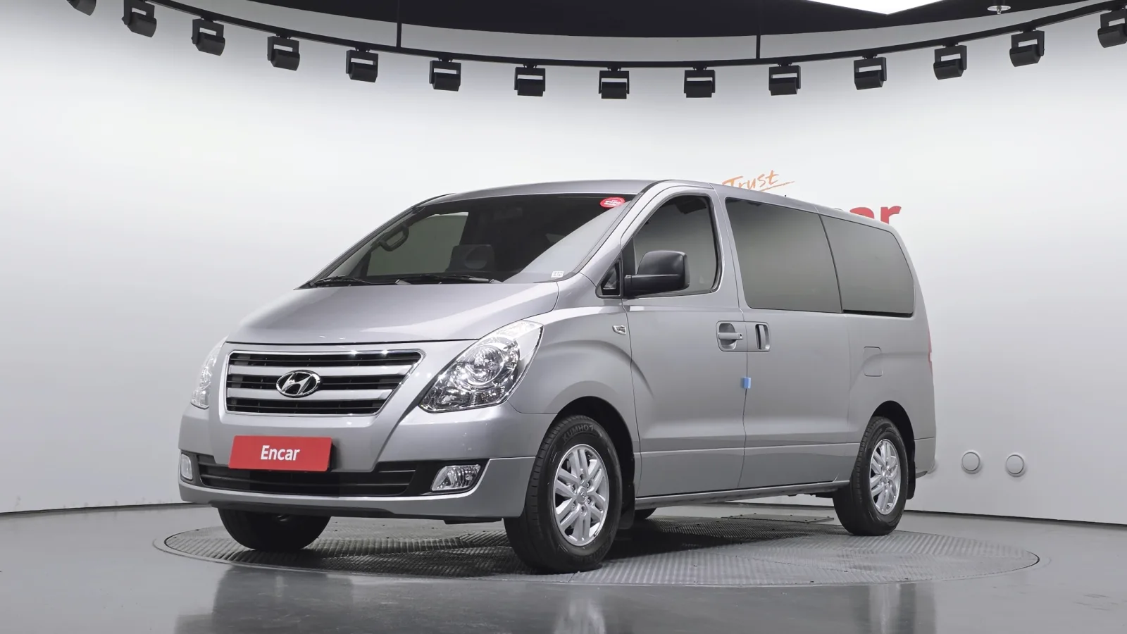 2018 Hyundai Starex