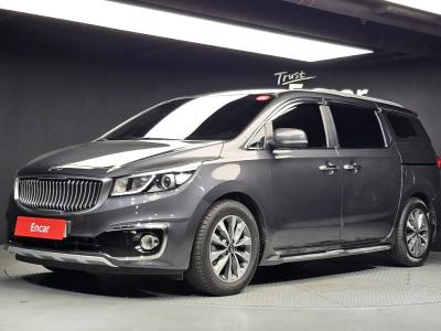 2015 Kia Carnival