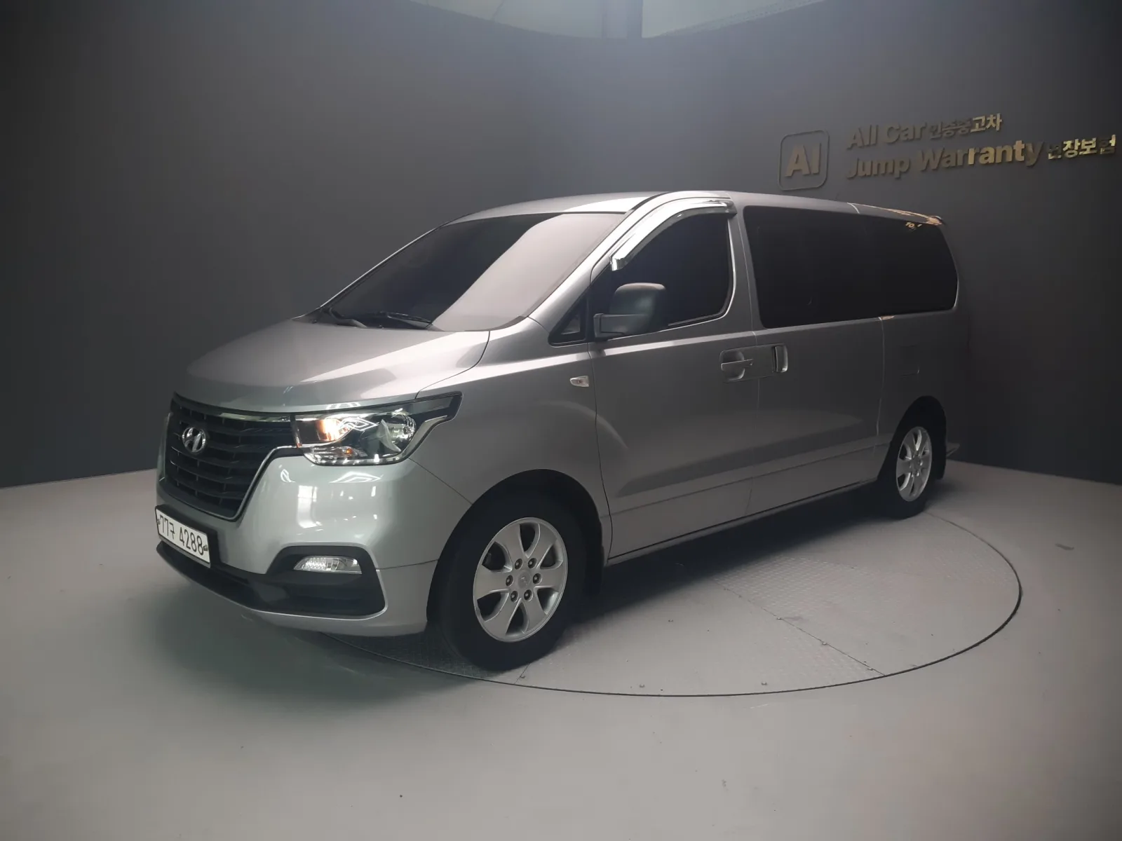 2019 Hyundai Starex