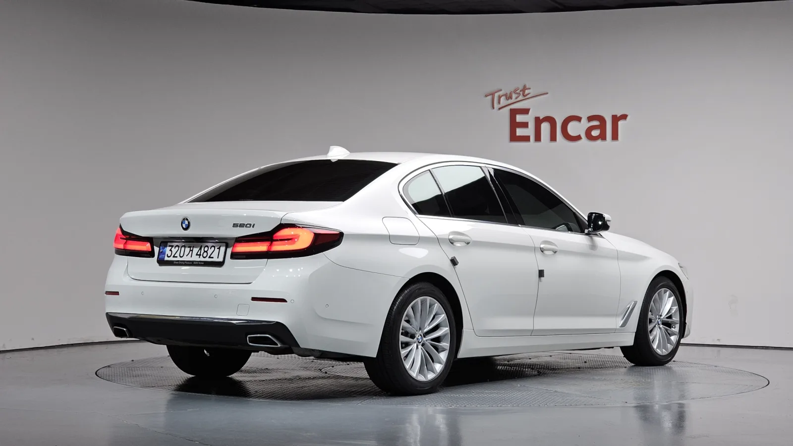 2022 BMW 5-Series