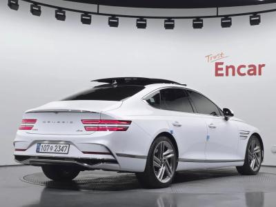 2025 Genesis G80