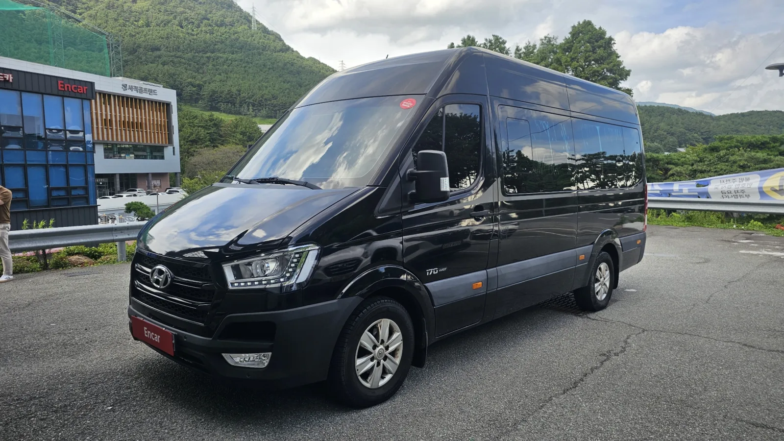 2017 Hyundai Solati