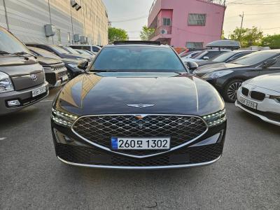 2022 Genesis G90