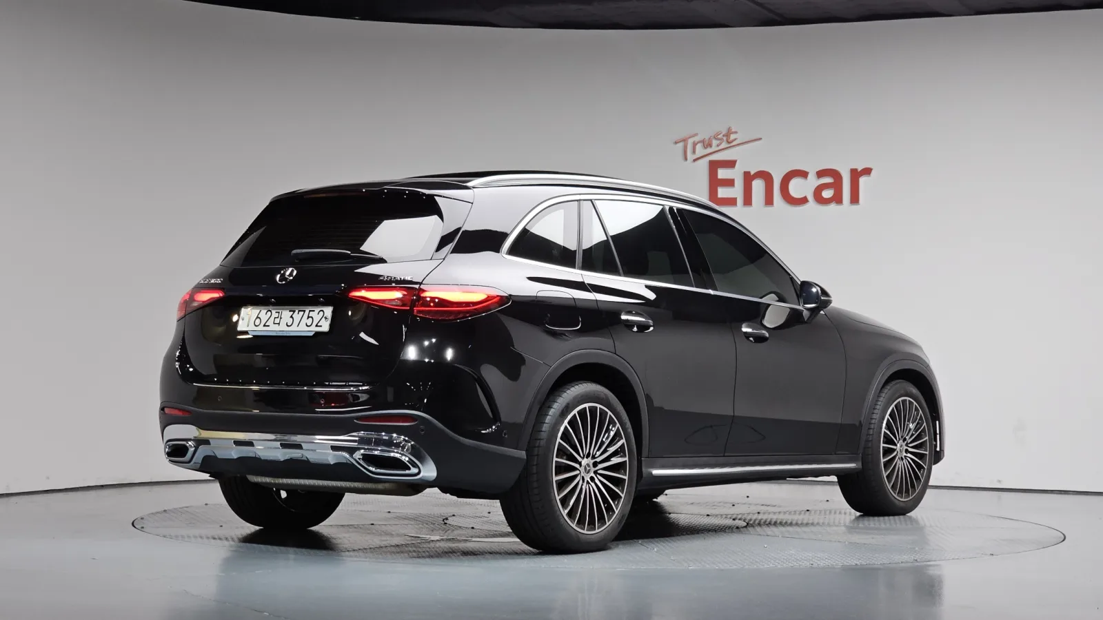 2024 Mercedes-Benz GLC-Class