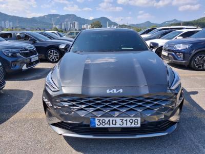 2023 Kia K8