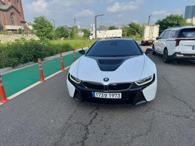 2016 BMW i8