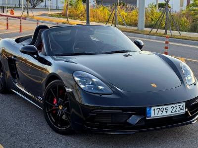 2019 Porsche 718