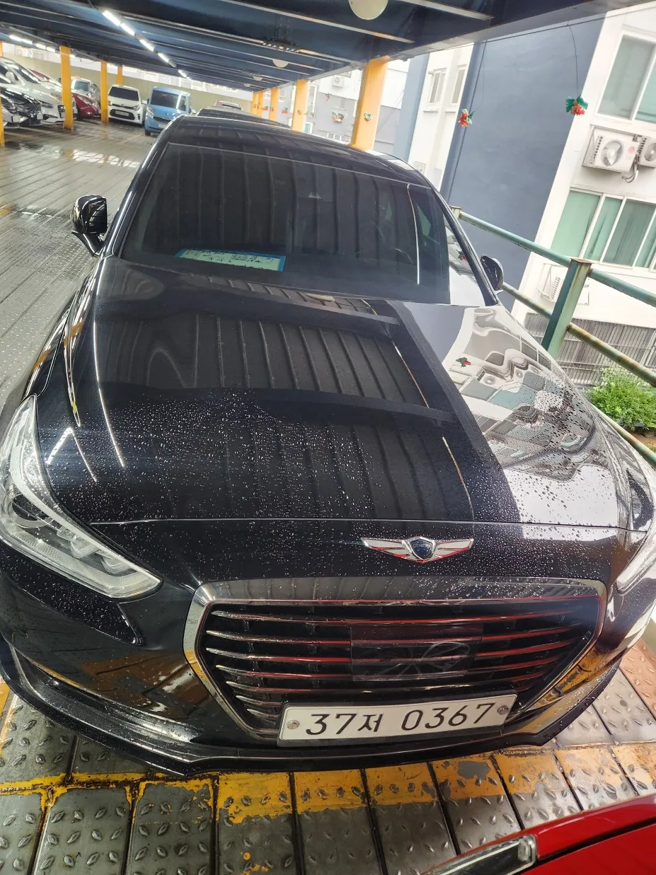 2016 Genesis EQ900