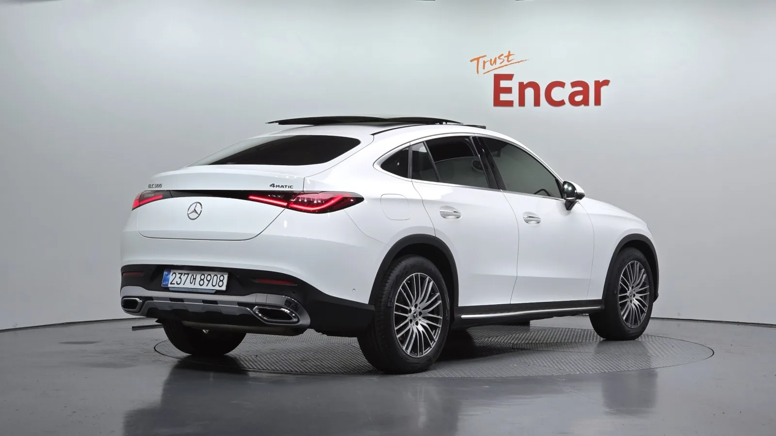 2025 Mercedes-Benz GLC-Class