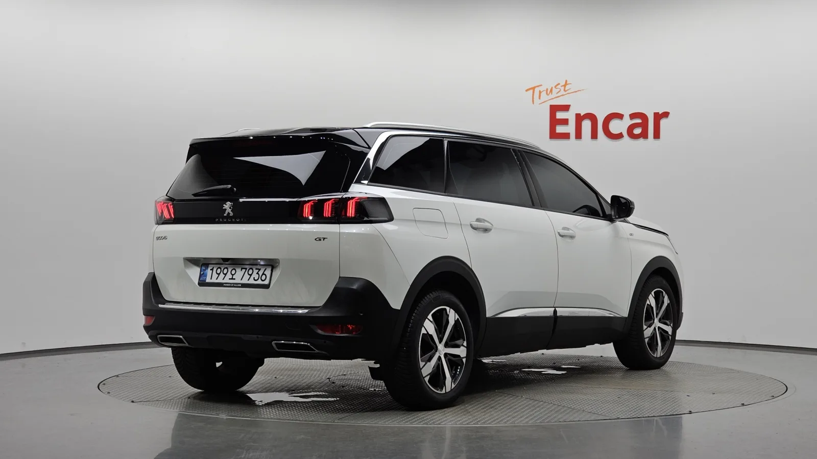 2022 Peugeot 5008