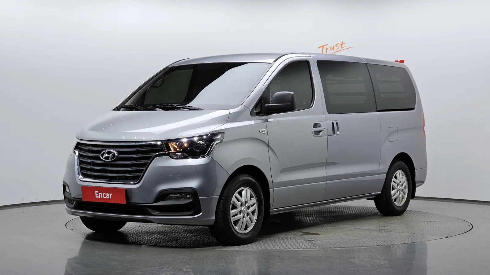2021 Hyundai Starex