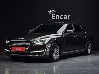 2017 Genesis EQ900