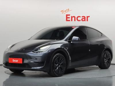 2025 Tesla Model Y