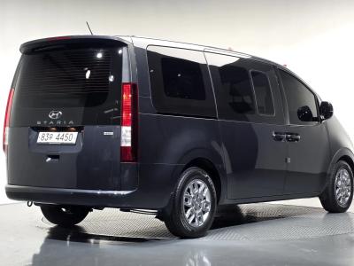 2022 Hyundai Staria