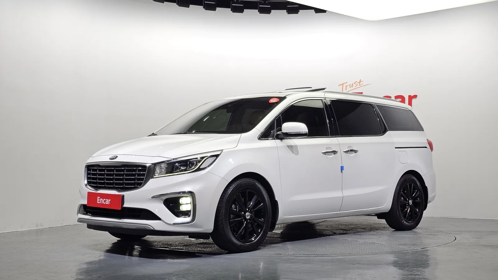 2019 Kia Carnival