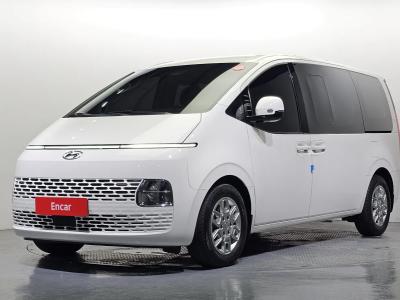 2024 Hyundai Staria