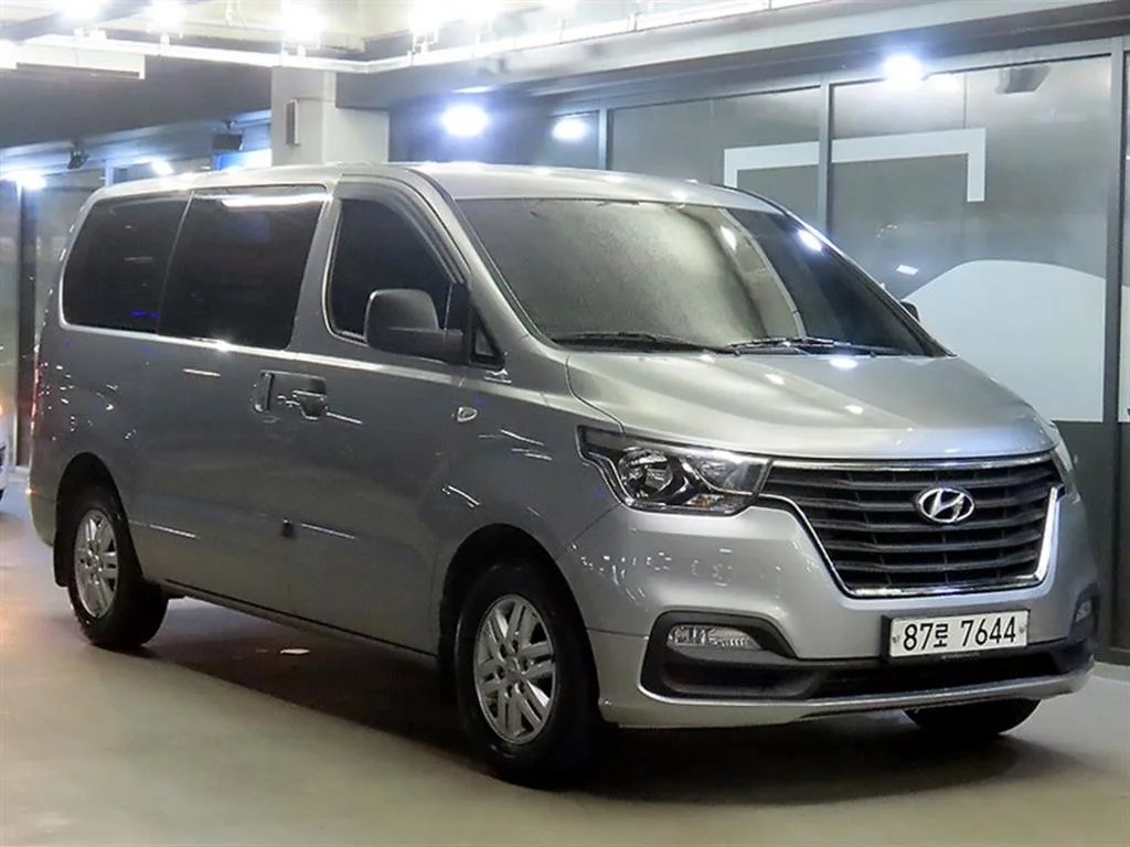 2018 Hyundai Starex