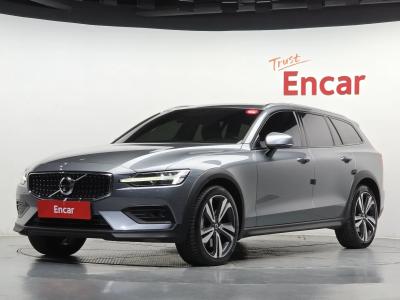 2020 Volvo V60