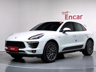 2017 Porsche Macan
