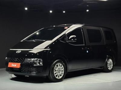2025 Hyundai Staria