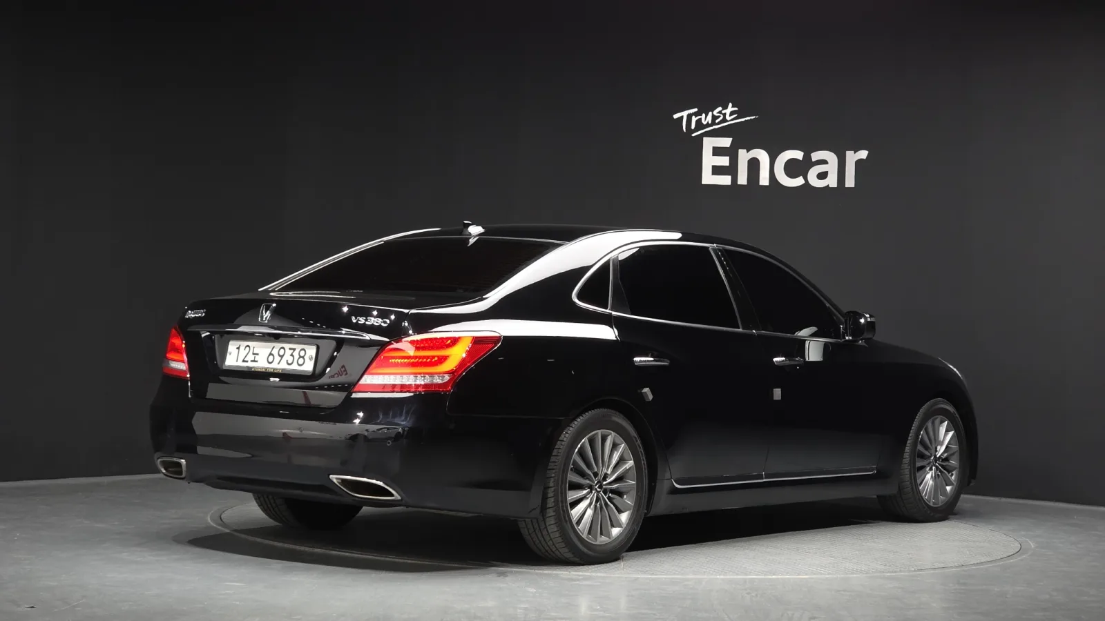 2015 Hyundai Equus